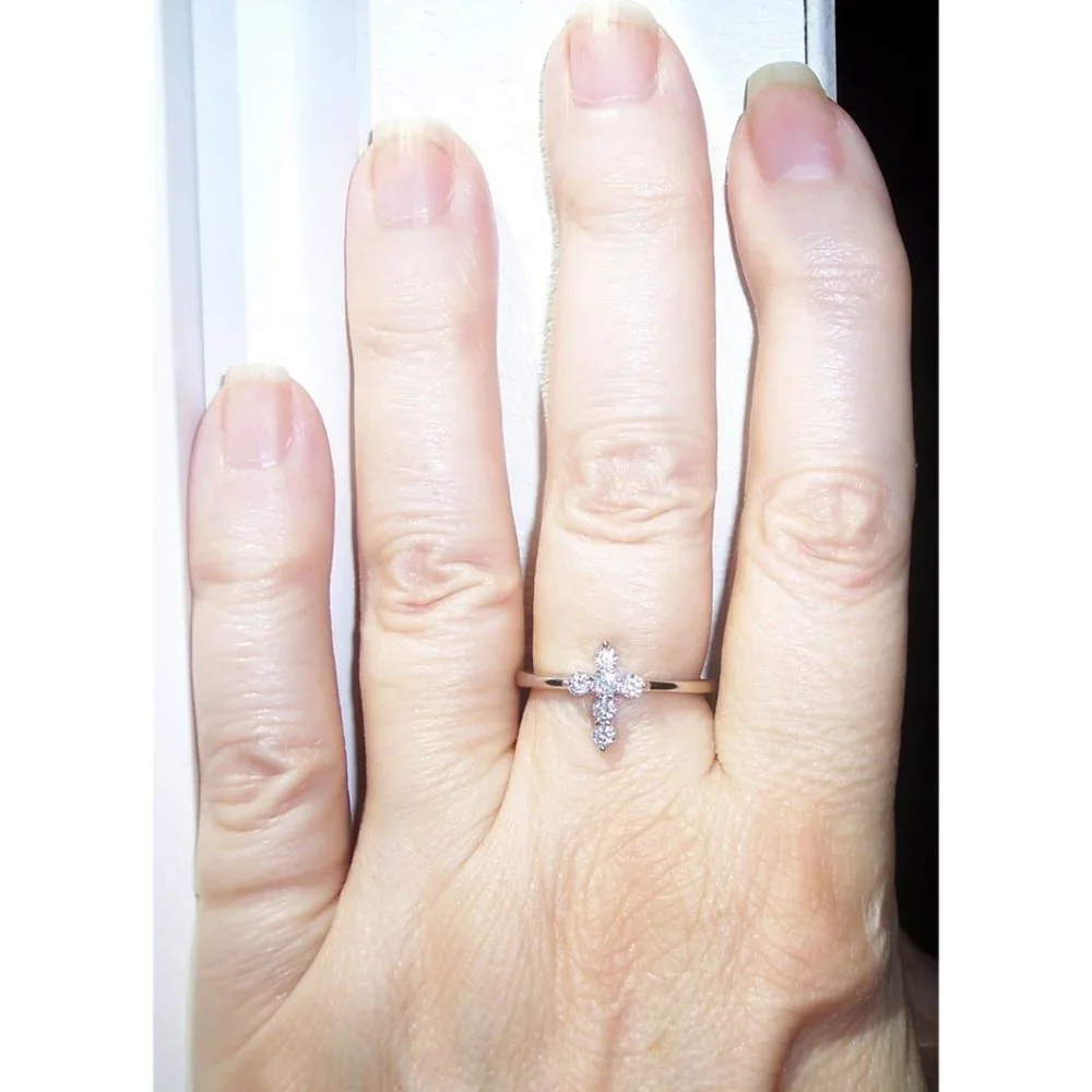 925 STERLING SILVER Dainty Cross Cubic Zirconia Ring - Picture 3 of 16
